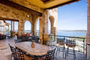 villa patio view Austin Race Rental Patio